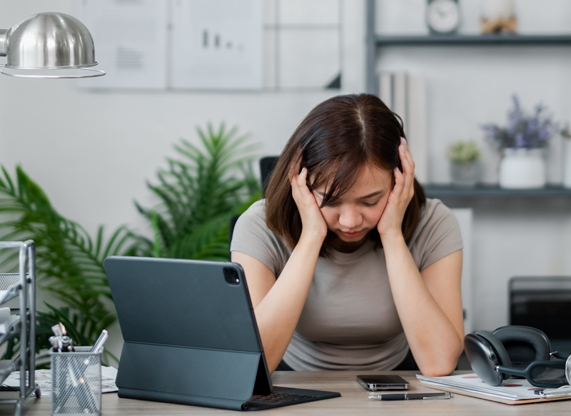 Why do good candidates withdraw from the hiring process? Discover 7 common recruitment mistakes and how employers can improve candidate experience.